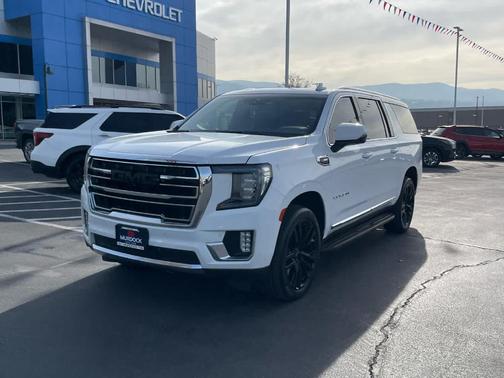 2021 GMC Yukon XL SLT