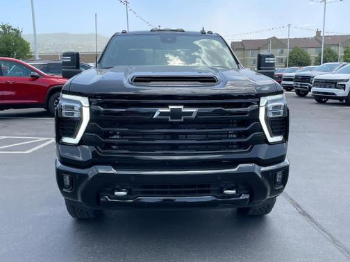2025 Chevrolet Silverado 3500 High Country