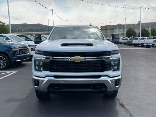 2025 Chevrolet Silverado 3500 LT