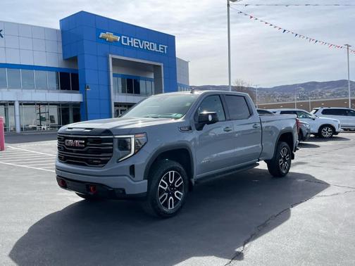 2025 GMC Sierra 1500 AT4