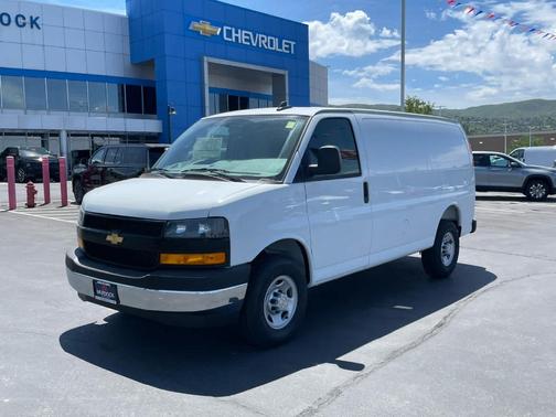 2025 Chevrolet Express 2500 Work Van