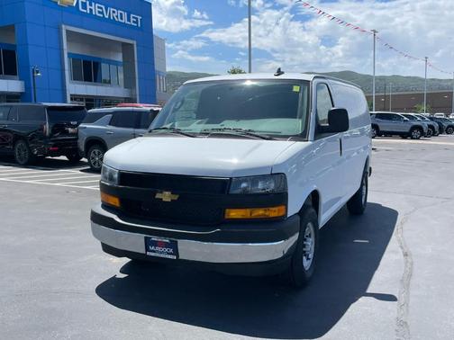 2025 Chevrolet Express 2500 Work Van