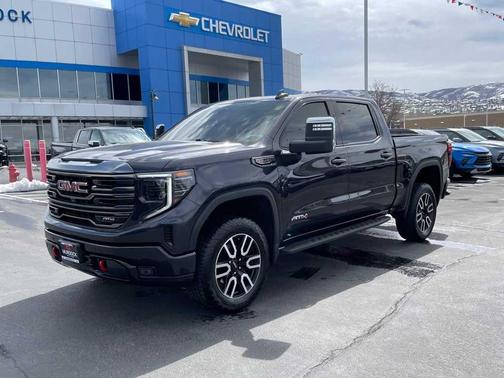 2024 GMC Sierra 1500 AT4