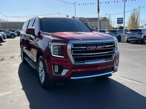 2023 GMC Yukon XL SLT