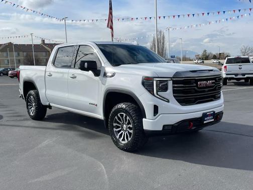 2023 GMC Sierra 1500 AT4
