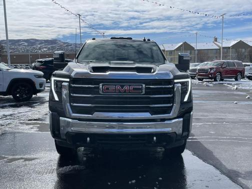 2024 GMC Sierra 3500 SLT