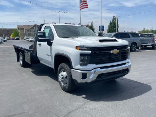 2025 Chevrolet Silverado 3500 WT