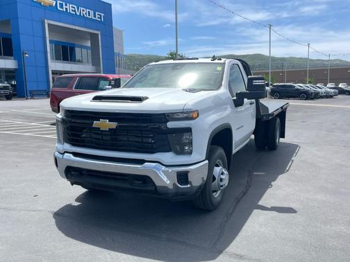 2025 Chevrolet Silverado 3500 WT