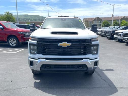 2025 Chevrolet Silverado 3500 WT