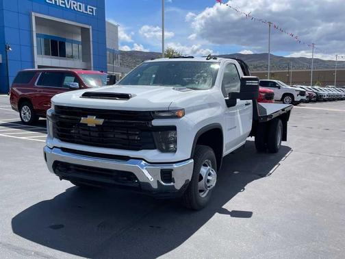 2025 Chevrolet Silverado 3500 WT