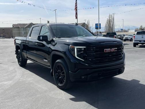2025 GMC Sierra 1500 Elevation