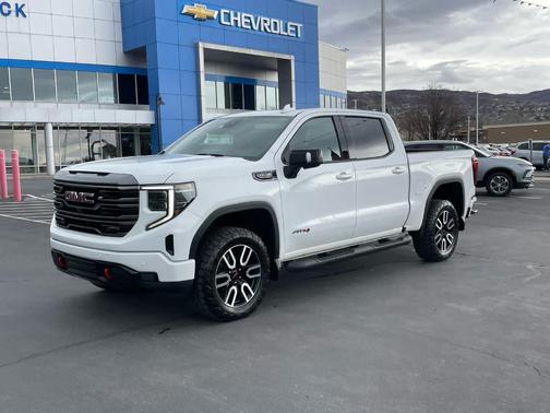 2022 GMC Sierra 1500 AT4