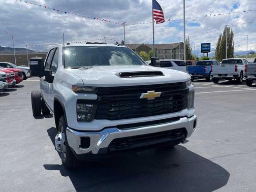2025 Chevrolet Silverado 3500 WT