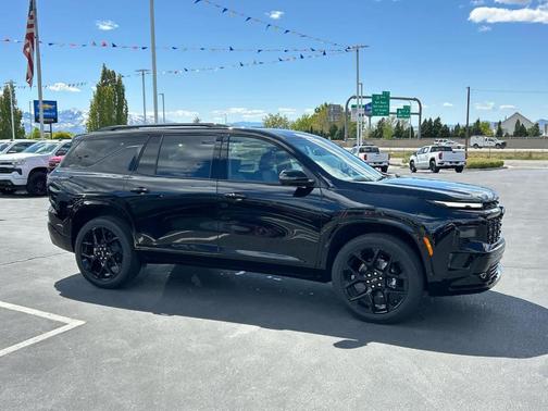 Mosaic Black Metallic 2026 Chevrolet Traverse RS