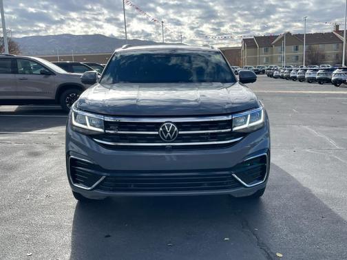 2022 Volkswagen Atlas Cross Sport 3.6L V6 SEL Premium R-Line