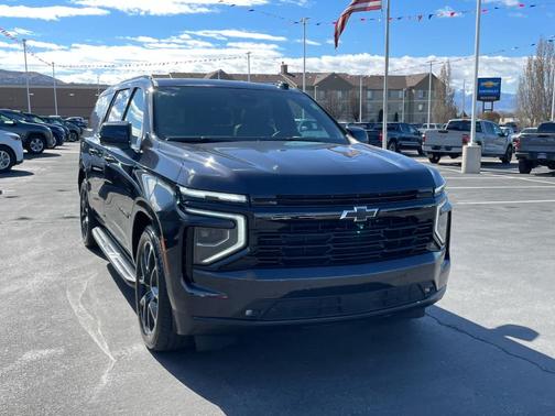 2025 Chevrolet Suburban RST