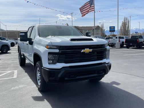 Summit White 2026 Chevrolet Silverado 3500 WT