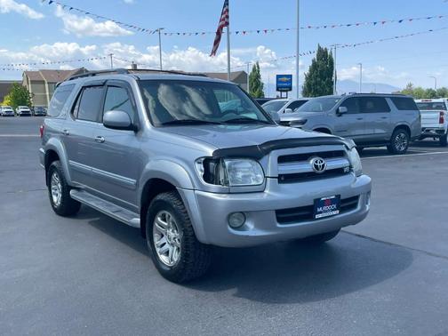 2005 Toyota Sequoia SR5