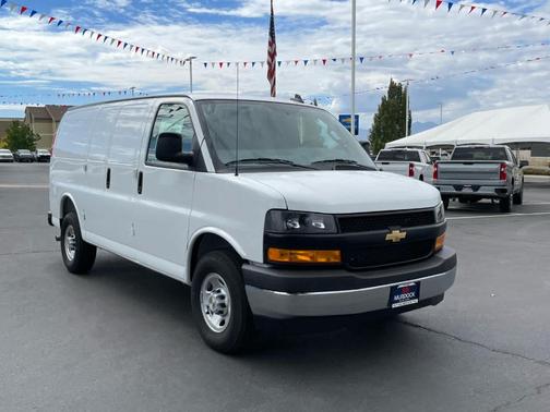 2025 Chevrolet Express 2500 Work Van