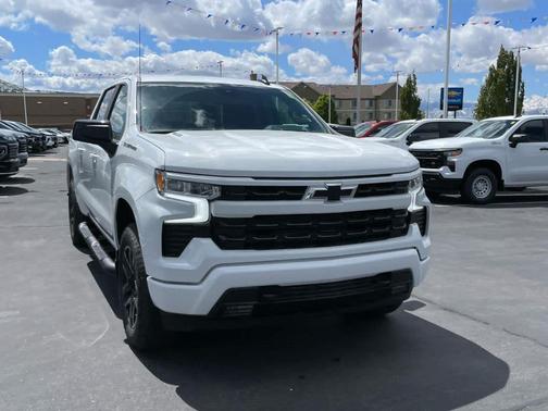 Summit White 2026 Chevrolet Silverado 1500 RST