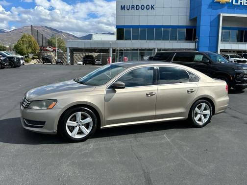 2015 Volkswagen Passat 1.8T Auto SE