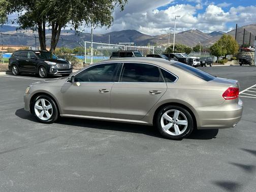 2015 Volkswagen Passat 1.8T Auto SE