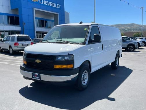 2025 Chevrolet Express 2500 Work Van