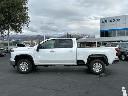 2026 Chevrolet Silverado 3500 LT