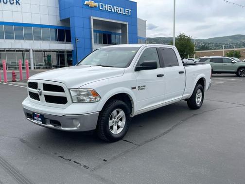 2017 RAM 1500 SLT