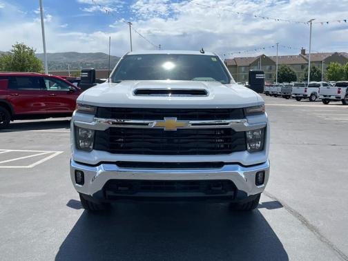 2025 Chevrolet Silverado 3500 LT