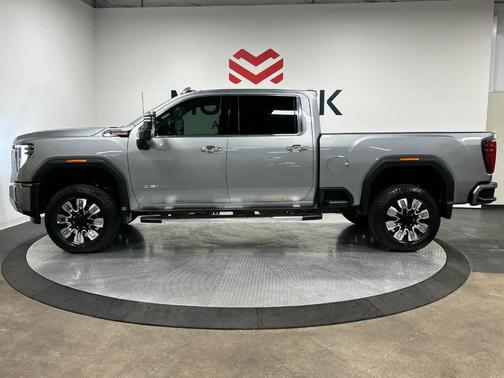 2025 GMC Sierra 3500 Denali