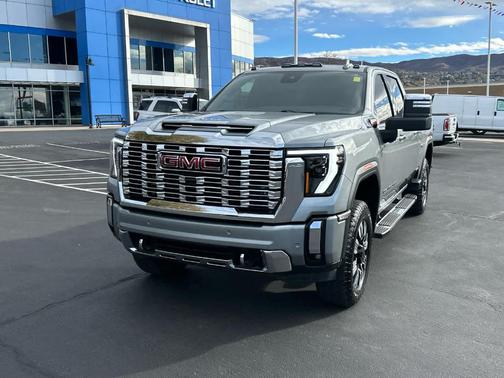 2025 GMC Sierra 3500 Denali