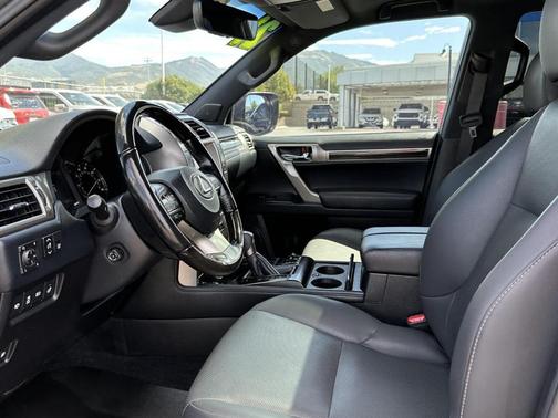 Atomic Silver 2021 Lexus GX 460 Base