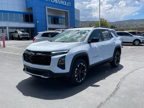 Polar White 2026 Chevrolet Equinox RS