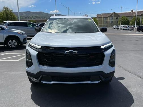 Polar White 2026 Chevrolet Equinox RS