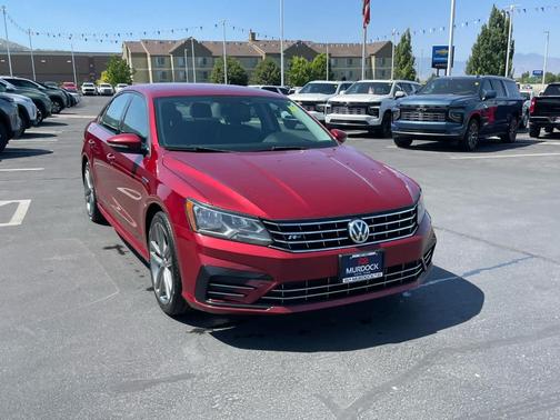 2018 Volkswagen Passat 2.0T R-Line