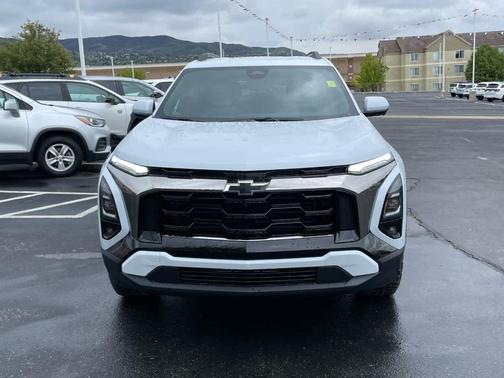 Polar White 2026 Chevrolet Equinox AWD ACTIV