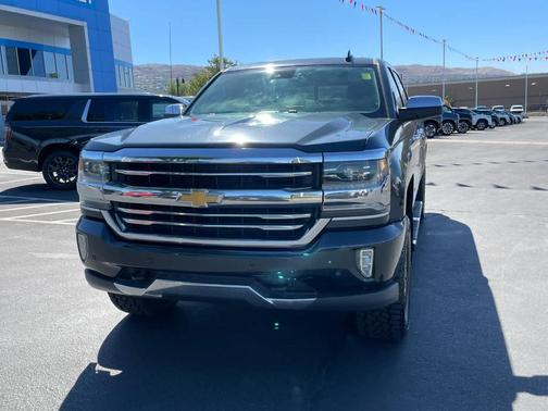 2017 Chevrolet Silverado 1500 High Country
