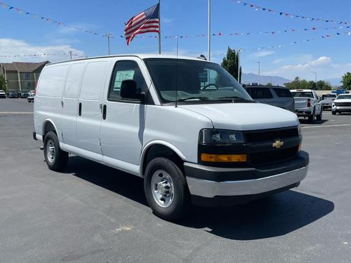 2025 Chevrolet Express 2500 Work Van