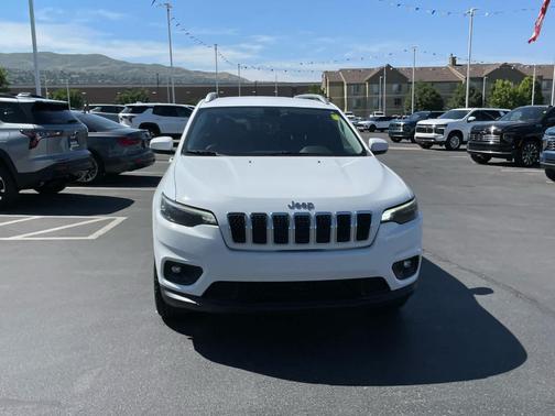 2019 Jeep Cherokee Latitude Plus