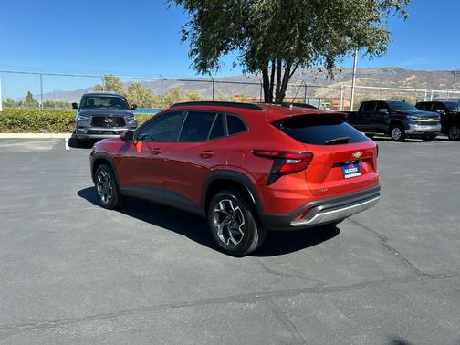 2024 Chevrolet Trax LT
