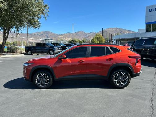 2024 Chevrolet Trax LT