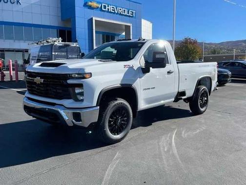 2025 Chevrolet Silverado 3500 WT