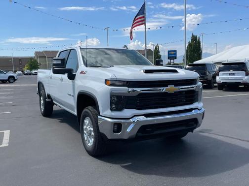 2025 Chevrolet Silverado 3500 LT
