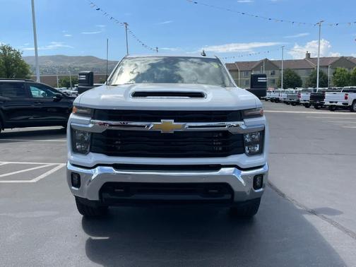 2025 Chevrolet Silverado 3500 LT