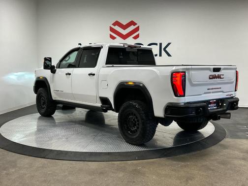 2024 GMC Sierra 2500 AT4X