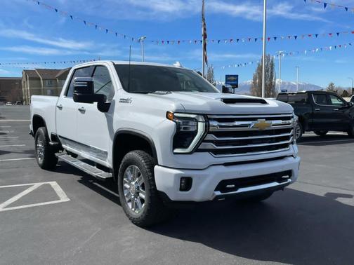 Summit White 2026 Chevrolet Silverado 3500 High Country