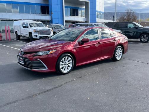 2022 Toyota Camry LE