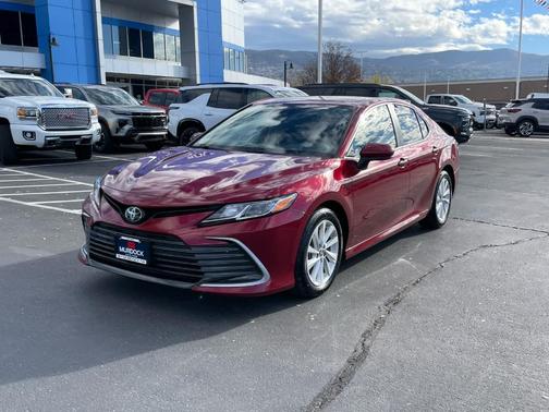 2022 Toyota Camry LE