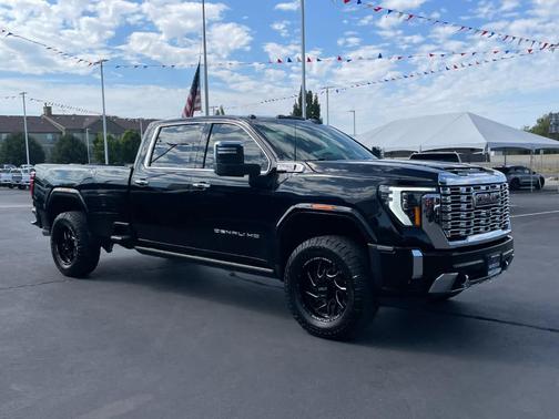 2024 GMC Sierra 3500 Denali